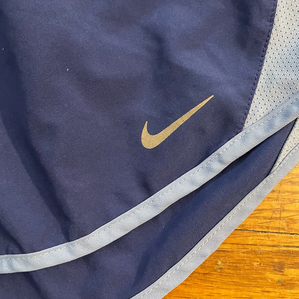 Nike Women’s Running Shorts - Picture 6 of 6